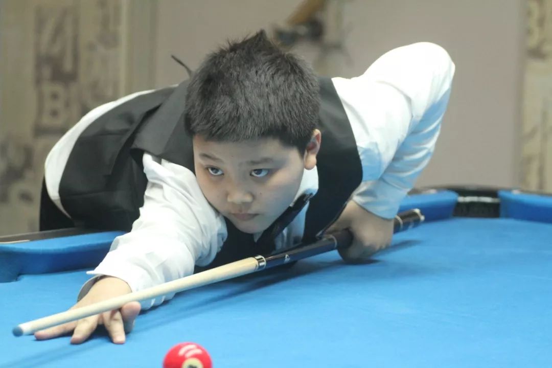 努力追赶上 努力追赶上