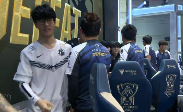 一旦被迫横